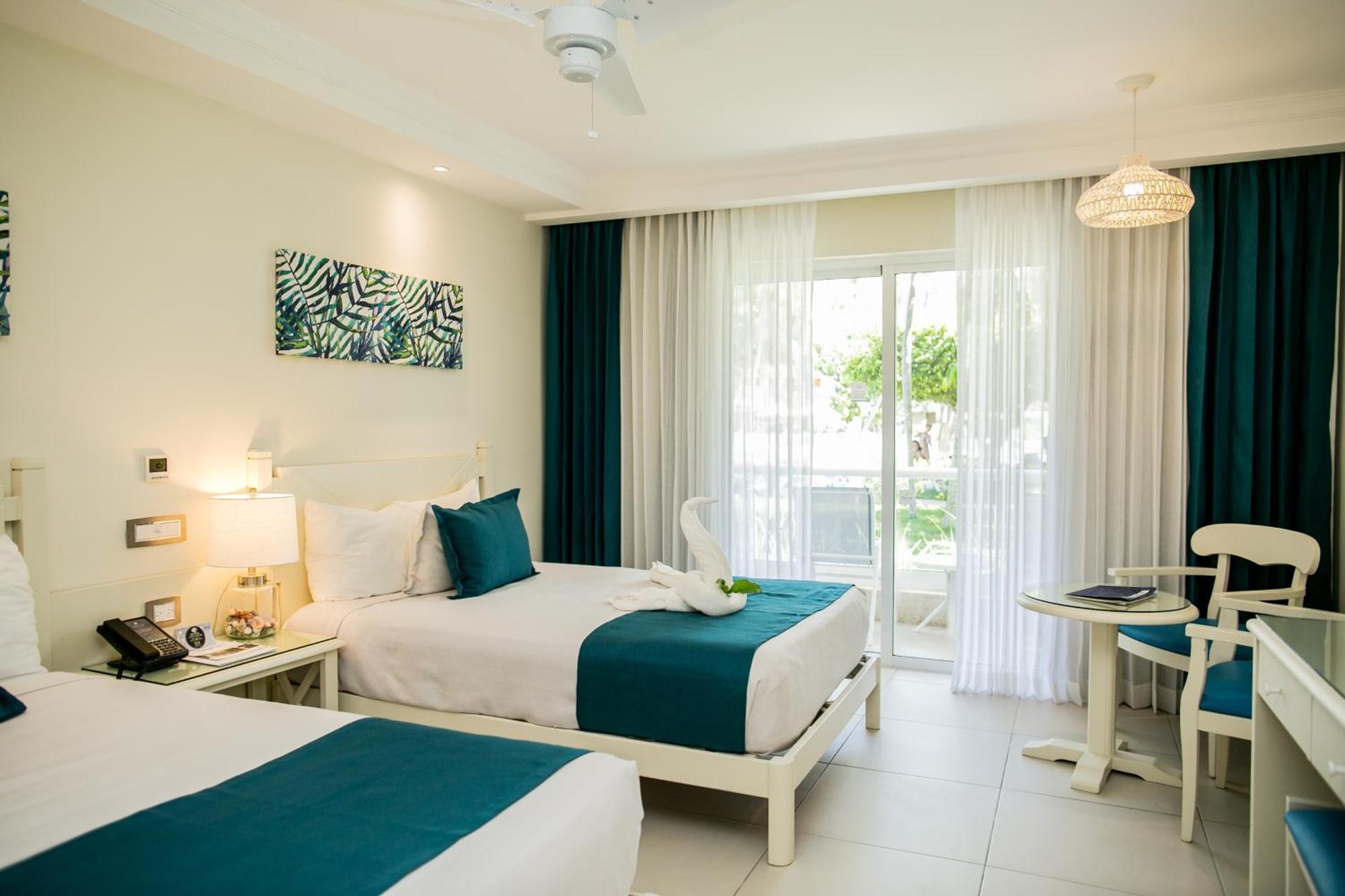 Vista Sol Punta Cana Beach Resort & Spa Exterior photo